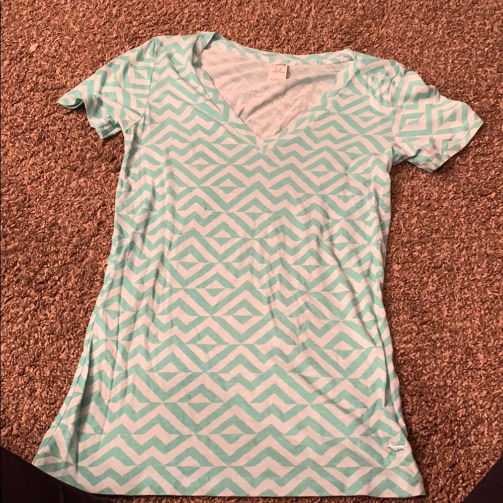 V-neck tank top